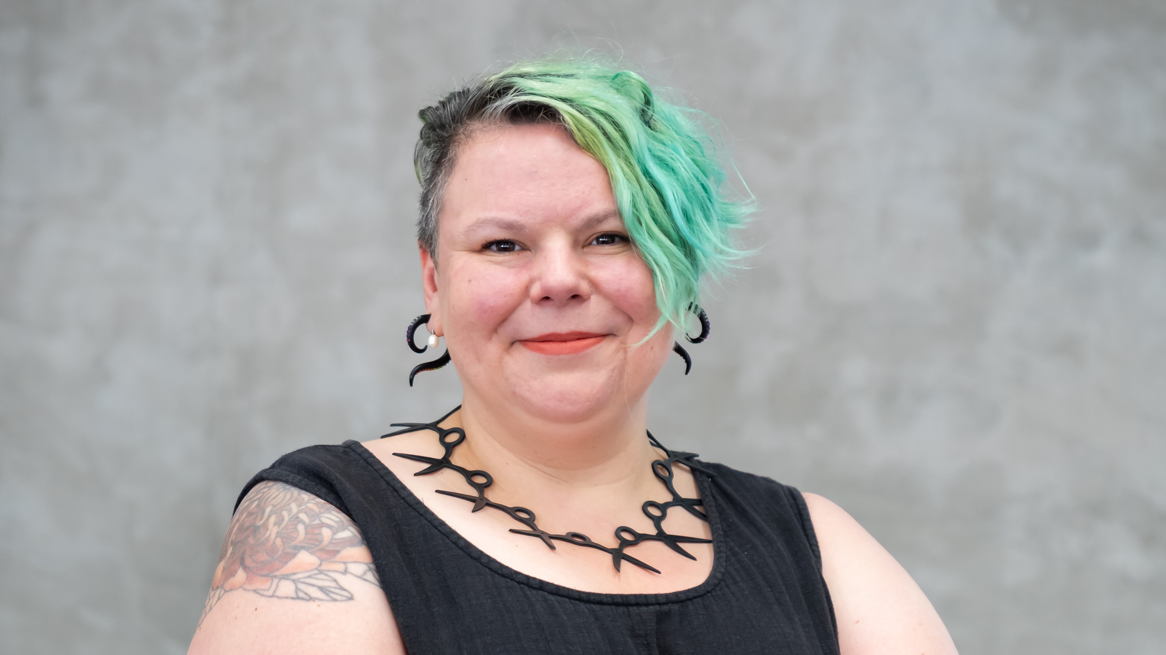 Lucy holiday head shot